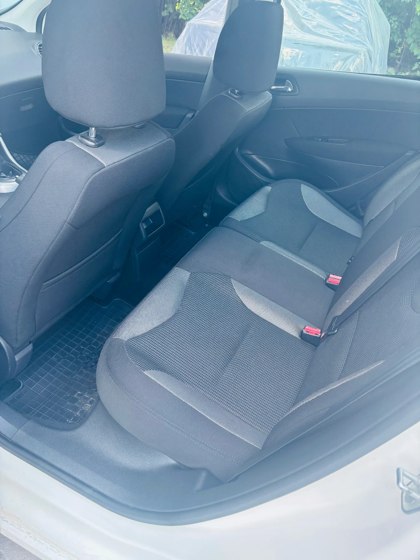 Peugeot 308 1, 6 hdi, снимка 8 - Автомобили и джипове - 55259913
