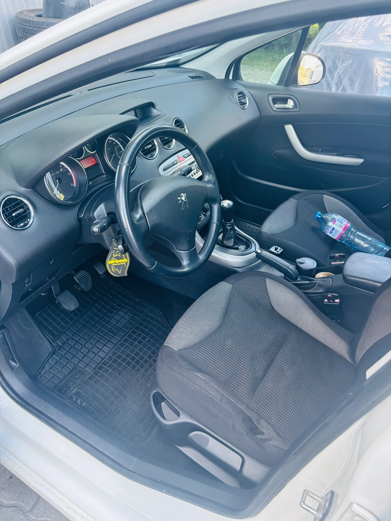 Peugeot 308 1, 6 hdi, снимка 6 - Автомобили и джипове - 55259913