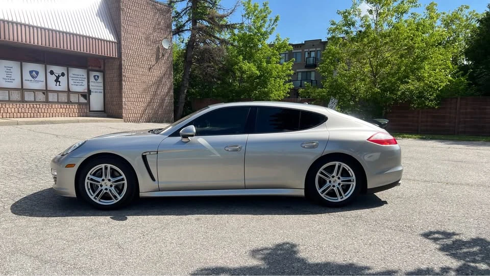 Porsche Panamera * AвтоКредит * (ЦЕНА ДО БГ), снимка 5 - Автомобили и джипове - 55342326