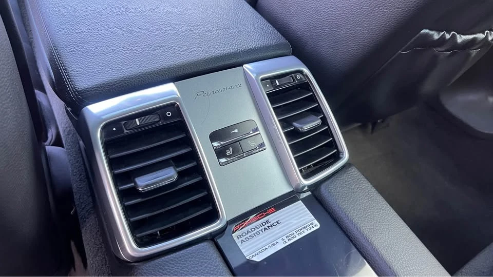 Porsche Panamera * AвтоКредит * (ЦЕНА ДО БГ), снимка 16 - Автомобили и джипове - 55342326