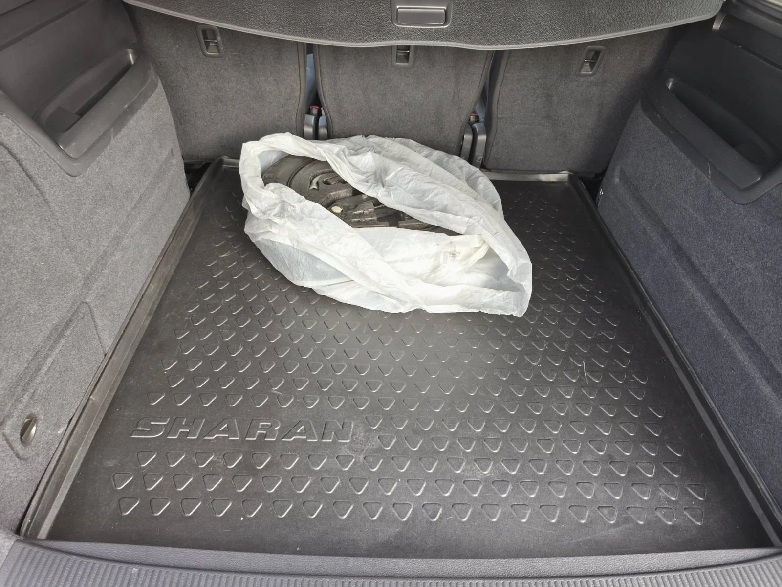 VW Sharan Bluemotion, снимка 11 - Автомобили и джипове - 55616838