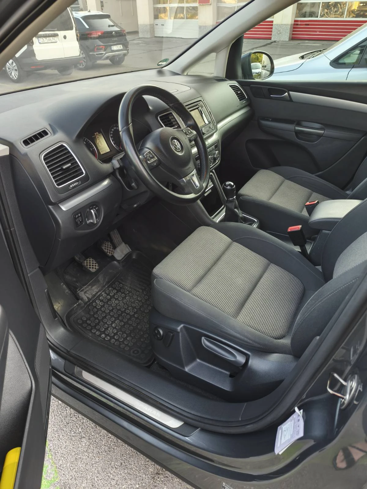 VW Sharan Bluemotion, снимка 15 - Автомобили и джипове - 55616838