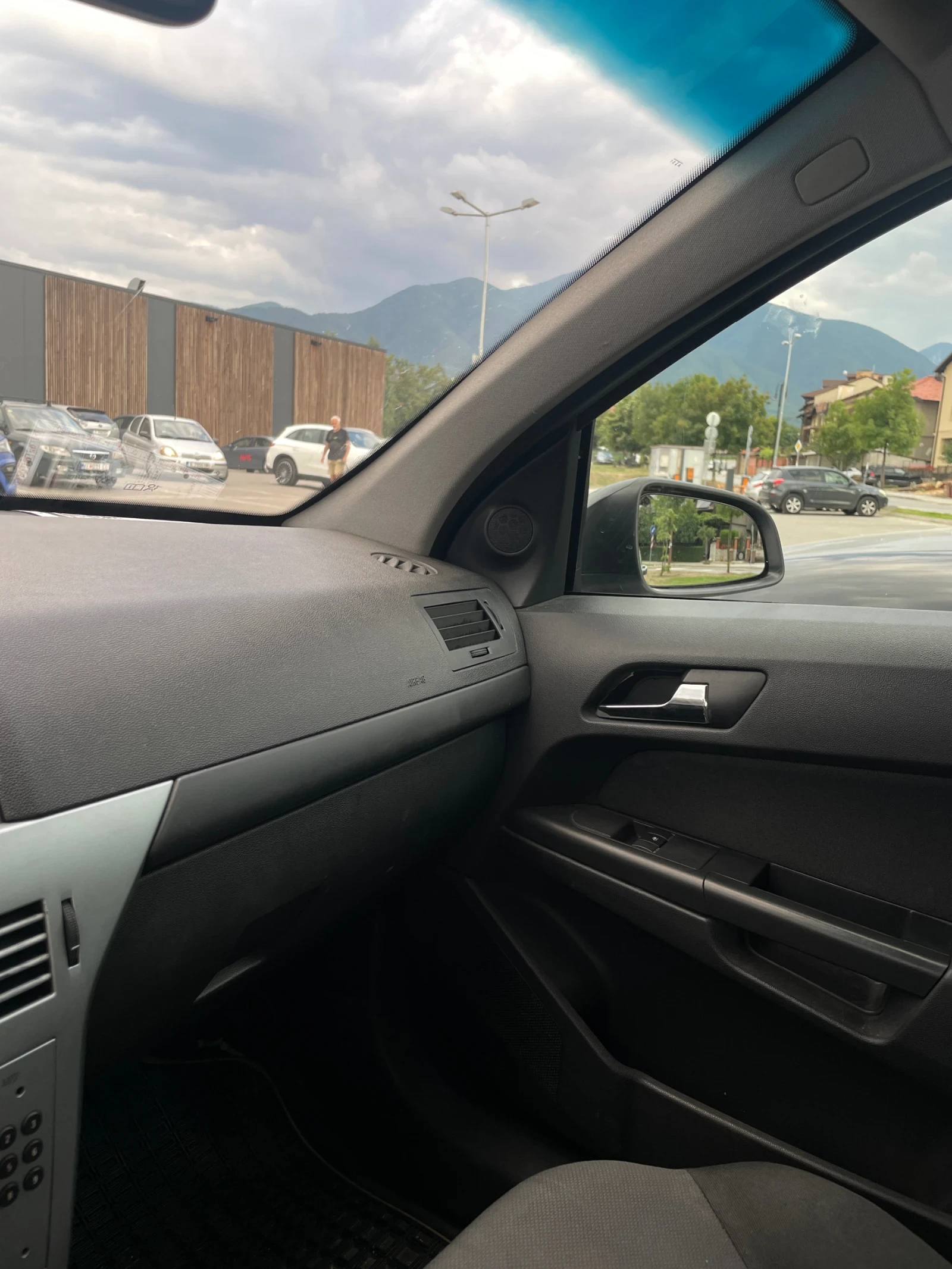 Opel Astra Газ 1.6i 115, снимка 8 - Автомобили и джипове - 55617769
