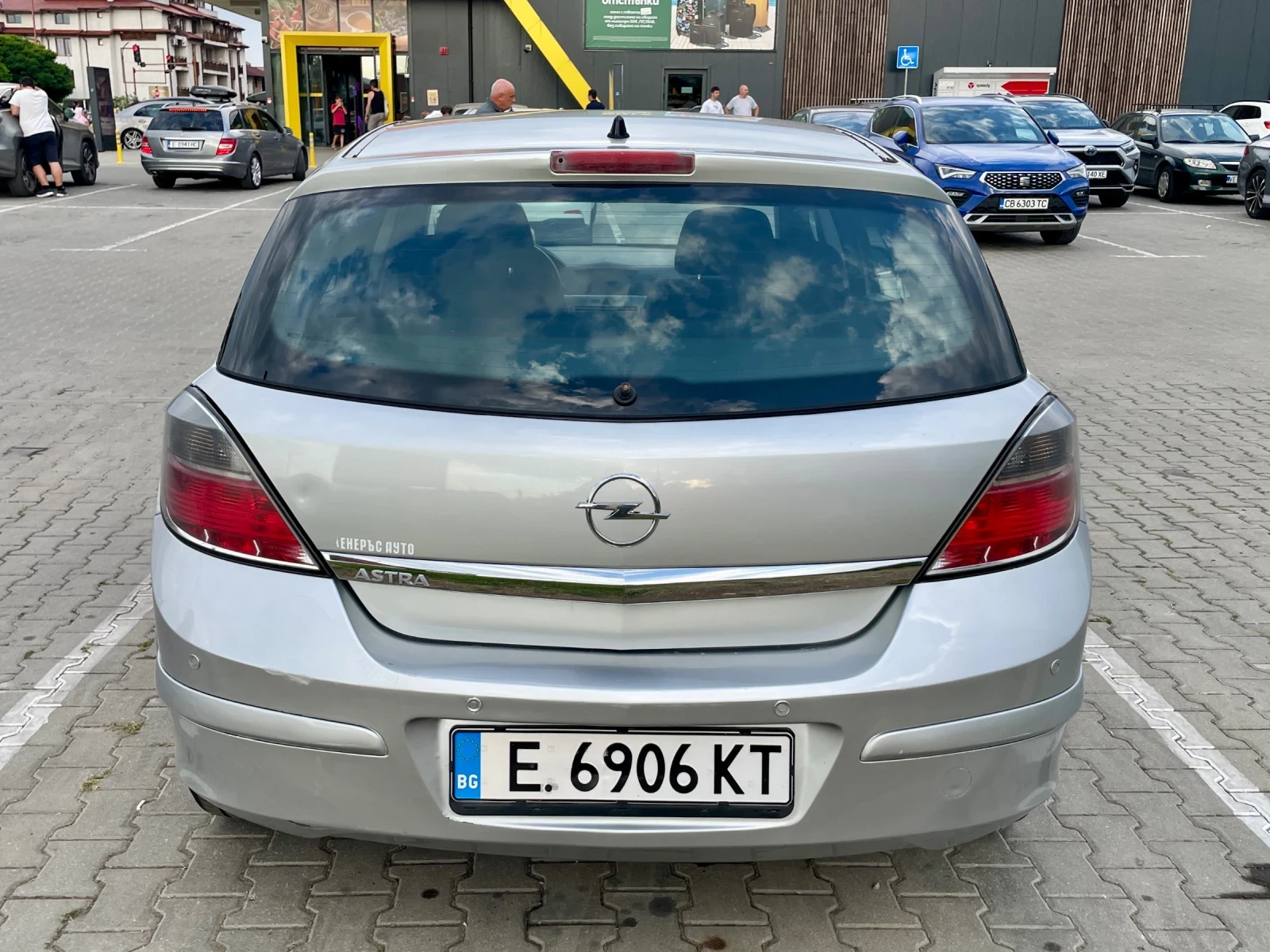 Opel Astra Газ 1.6i 115, снимка 3 - Автомобили и джипове - 55617769