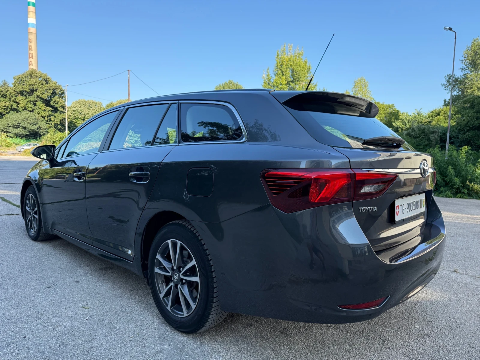Toyota Avensis 2.0i AUTOMATIC SWISS, снимка 5 - Автомобили и джипове - 55618162