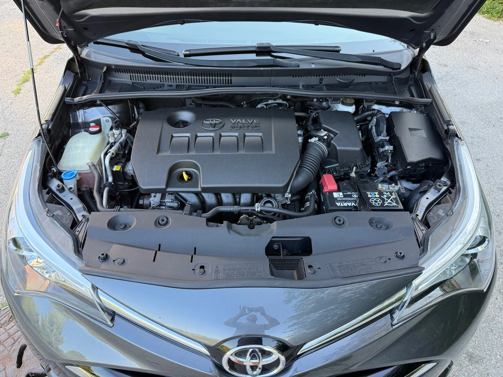 Toyota Avensis 2.0i AUTOMATIC SWISS, снимка 15 - Автомобили и джипове - 55618162