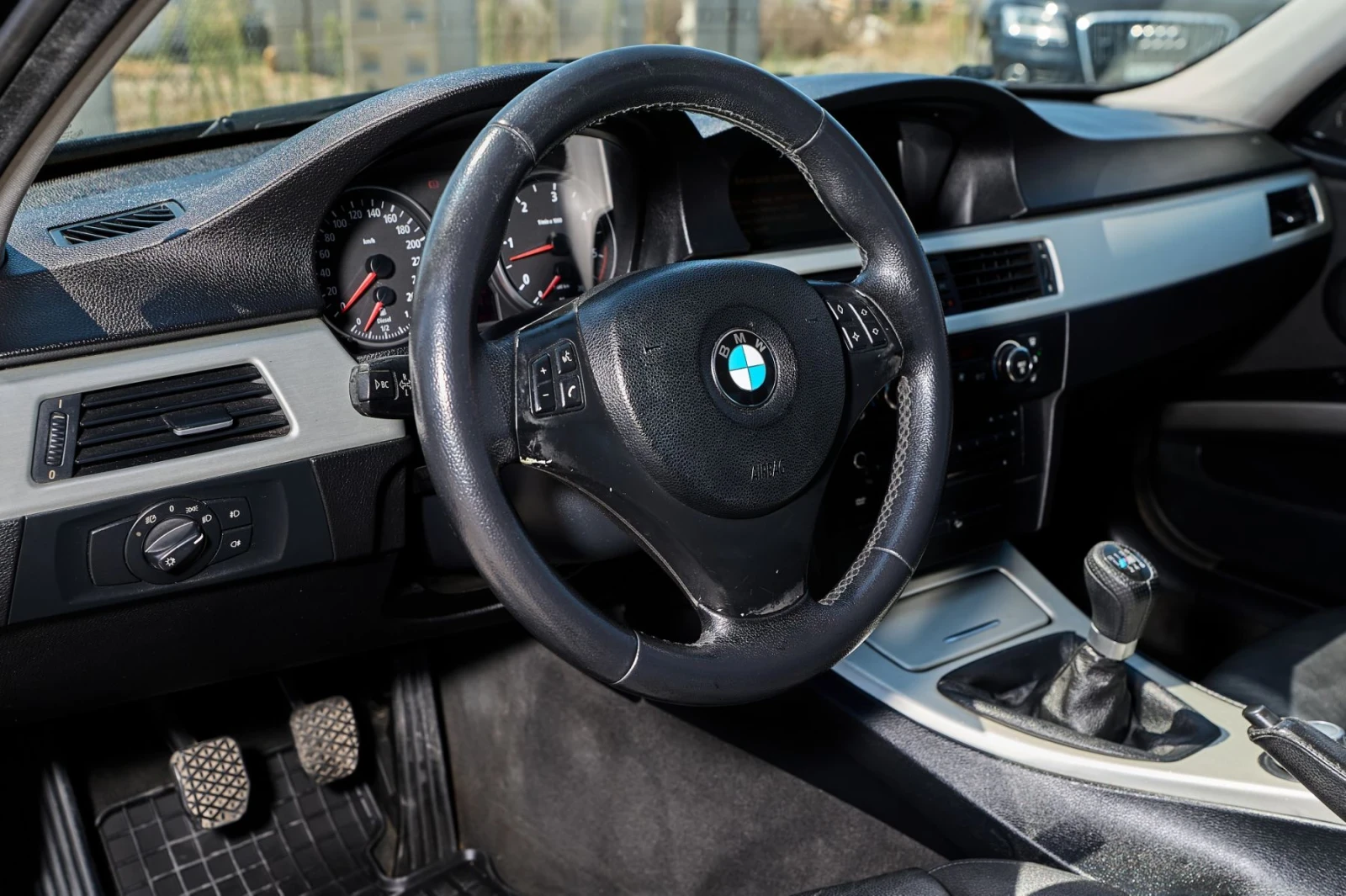 BMW 330 M-Performance 310hp 730nm, снимка 8 - Автомобили и джипове - 55737250