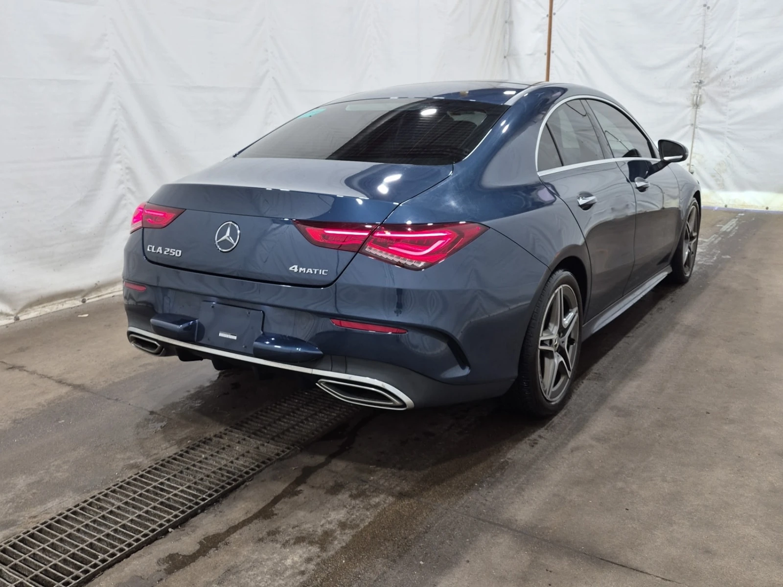 Mercedes-Benz CLA 250 * AMG Line * CARFAX * , снимка 3 - Автомобили и джипове - 56084307
