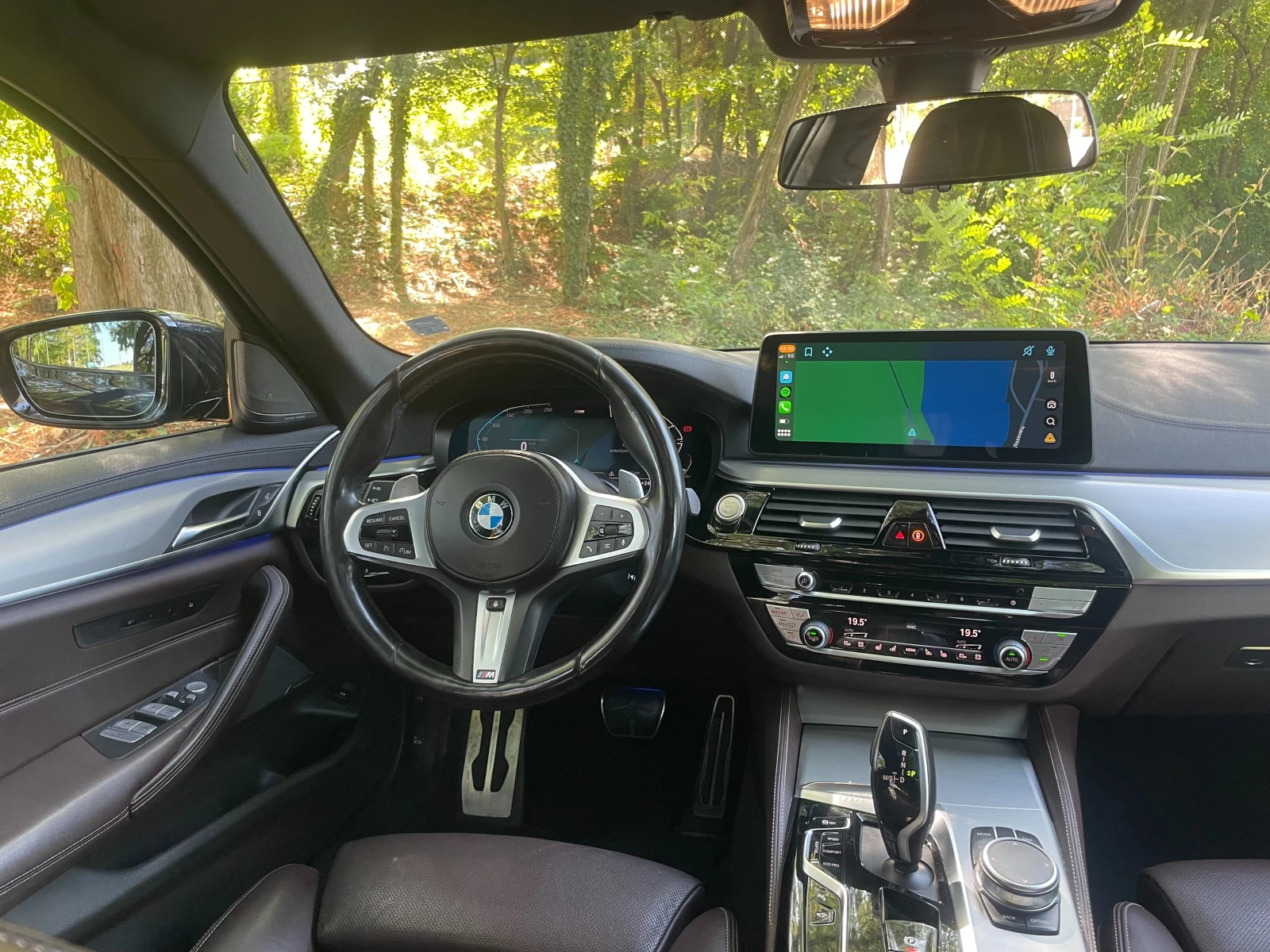BMW 530 Individual M Nappa Laser HUD SoftClose Harman, снимка 10 - Автомобили и джипове - 56106750