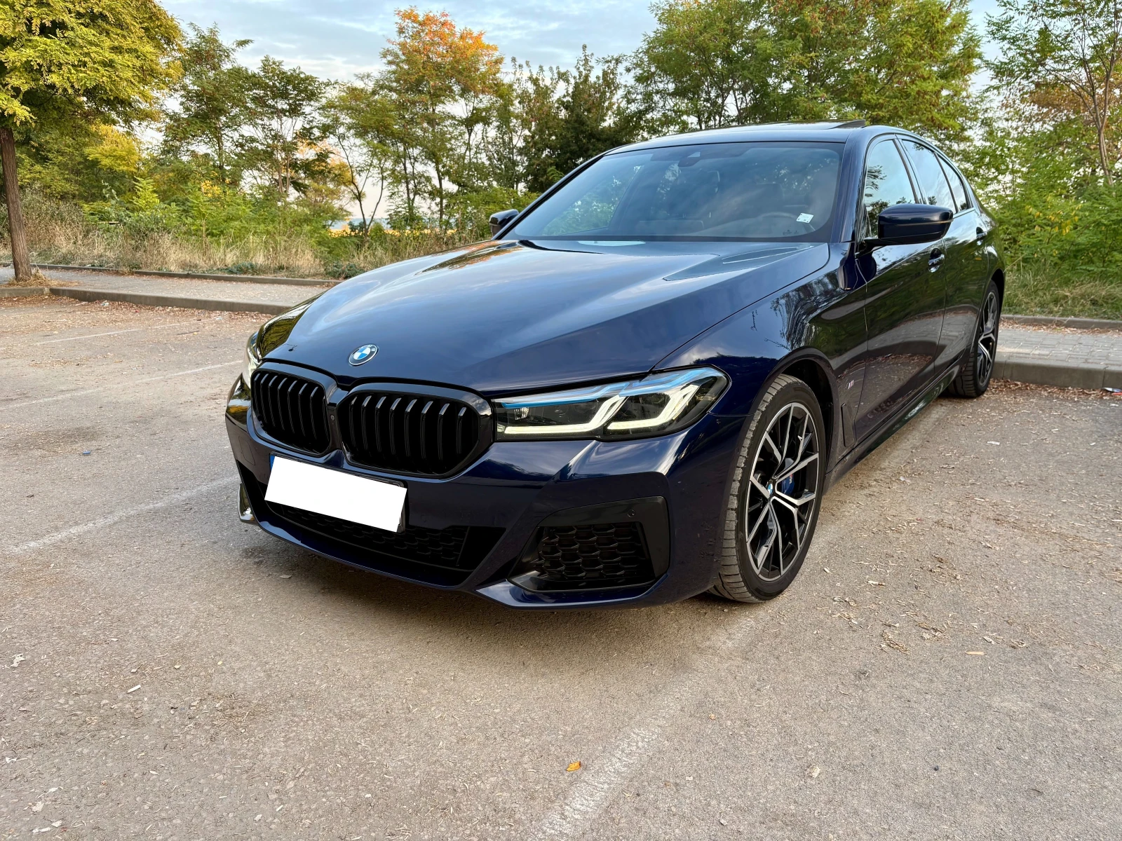 BMW 530 Massage M Nappa Laser HUD SoftClose Harman