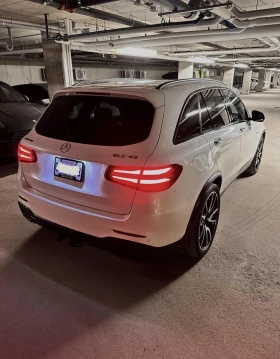 Mercedes-Benz GLC 43 AMG DESIGNO * BURMSTER * ПАНОРАМА * 360 КАМ * CARFAX *, снимка 2