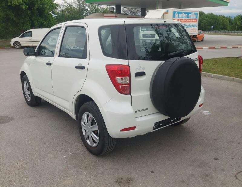 Daihatsu Terios, снимка 6 - Автомобили и джипове - 50225297