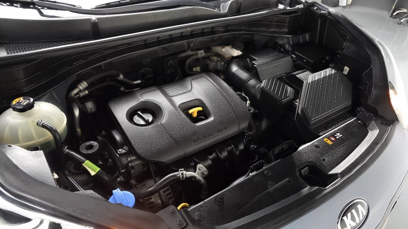 Kia Sportage 2.0 2WD NOBLESSE , снимка 6 - Автомобили и джипове - 52463792