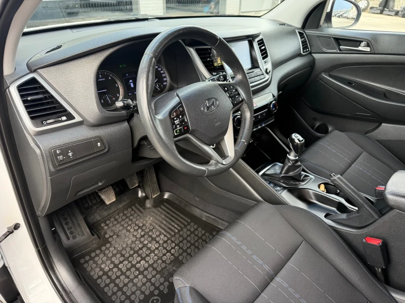 Hyundai Tucson 1.7CRDI * КАМЕРА* СТАРТ/СТОП* ЕВРО 6 , снимка 10 - Автомобили и джипове - 52479704