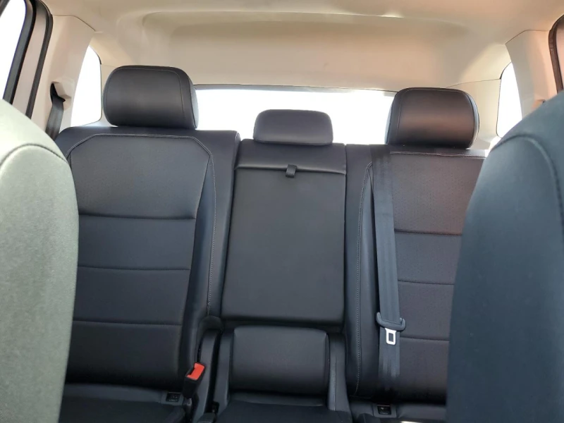 VW Tiguan SE, снимка 10 - Автомобили и джипове - 52494600