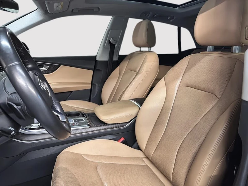 Audi Q8 55 TFSI* PROGRESSIV* ОБДУХВАНЕ* ПАМЕТ* , снимка 11 - Автомобили и джипове - 52683943
