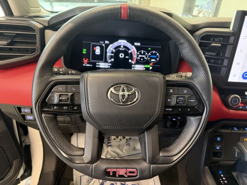 Toyota Sequoia TRD PRO* * CARPLAY* * , снимка 13 - Автомобили и джипове - 53135753