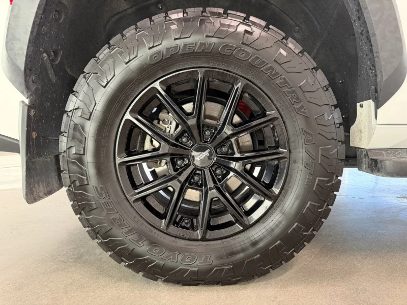 Toyota Sequoia TRD PRO* * CARPLAY* * , снимка 10 - Автомобили и джипове - 53135753