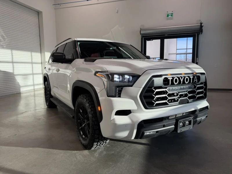 Toyota Sequoia TRD PRO* * CARPLAY* * 