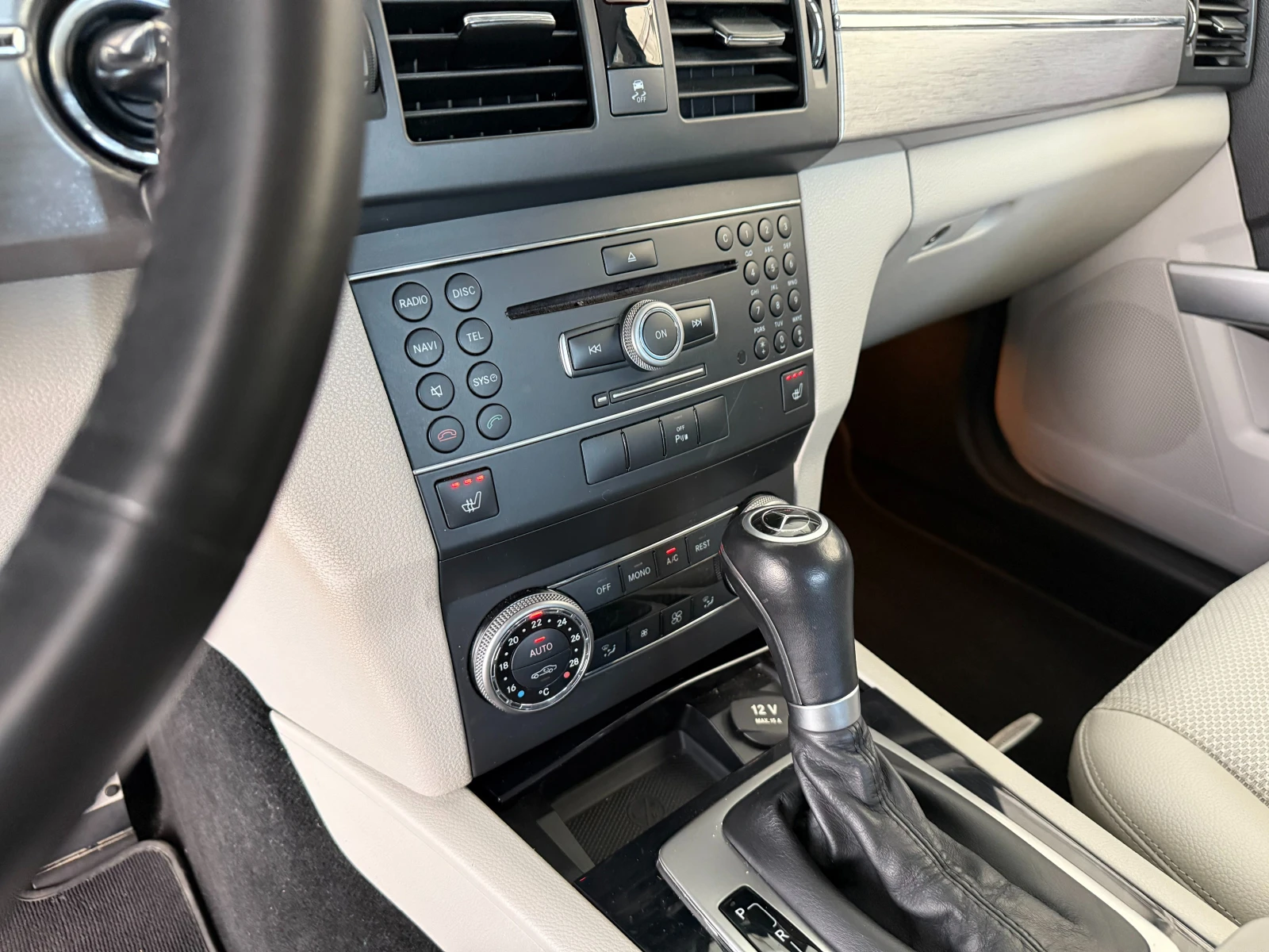 Mercedes-Benz GLK 220d 4Мatic* ПЕРФЕКТНО СЪСТОЯНИЕ - изображение 9