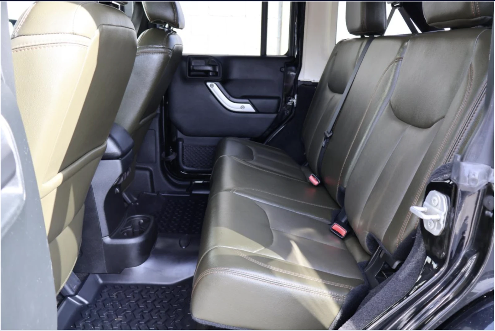 Jeep Wrangler UNLIMITED* SAHARA* 3.6* V6*  | Mobile.bg   15