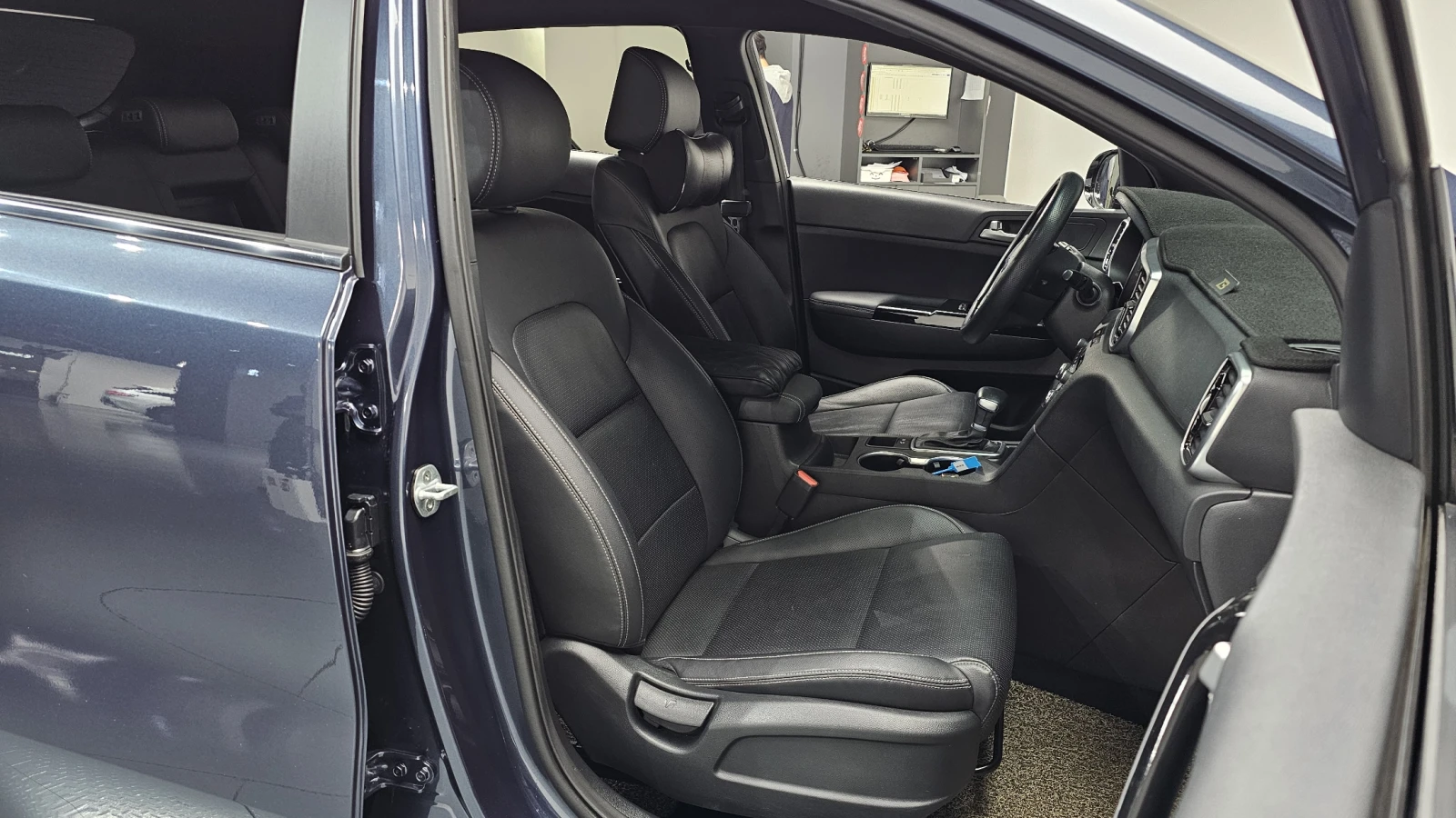 Kia Sportage 2.0 2WD NOBLESSE  - изображение 10