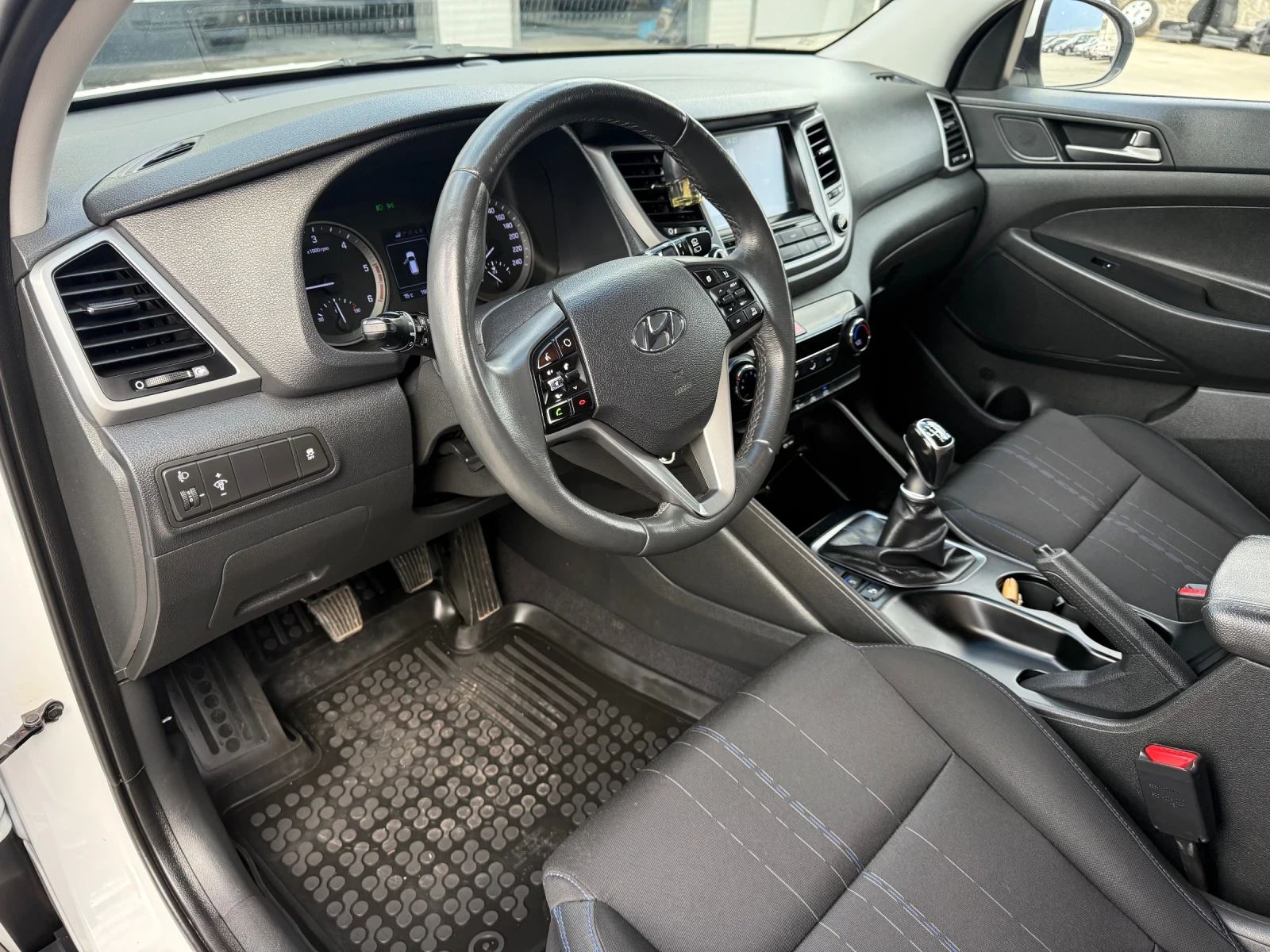 Hyundai Tucson 1.7CRDI * КАМЕРА* СТАРТ/СТОП* ЕВРО 6  - изображение 10