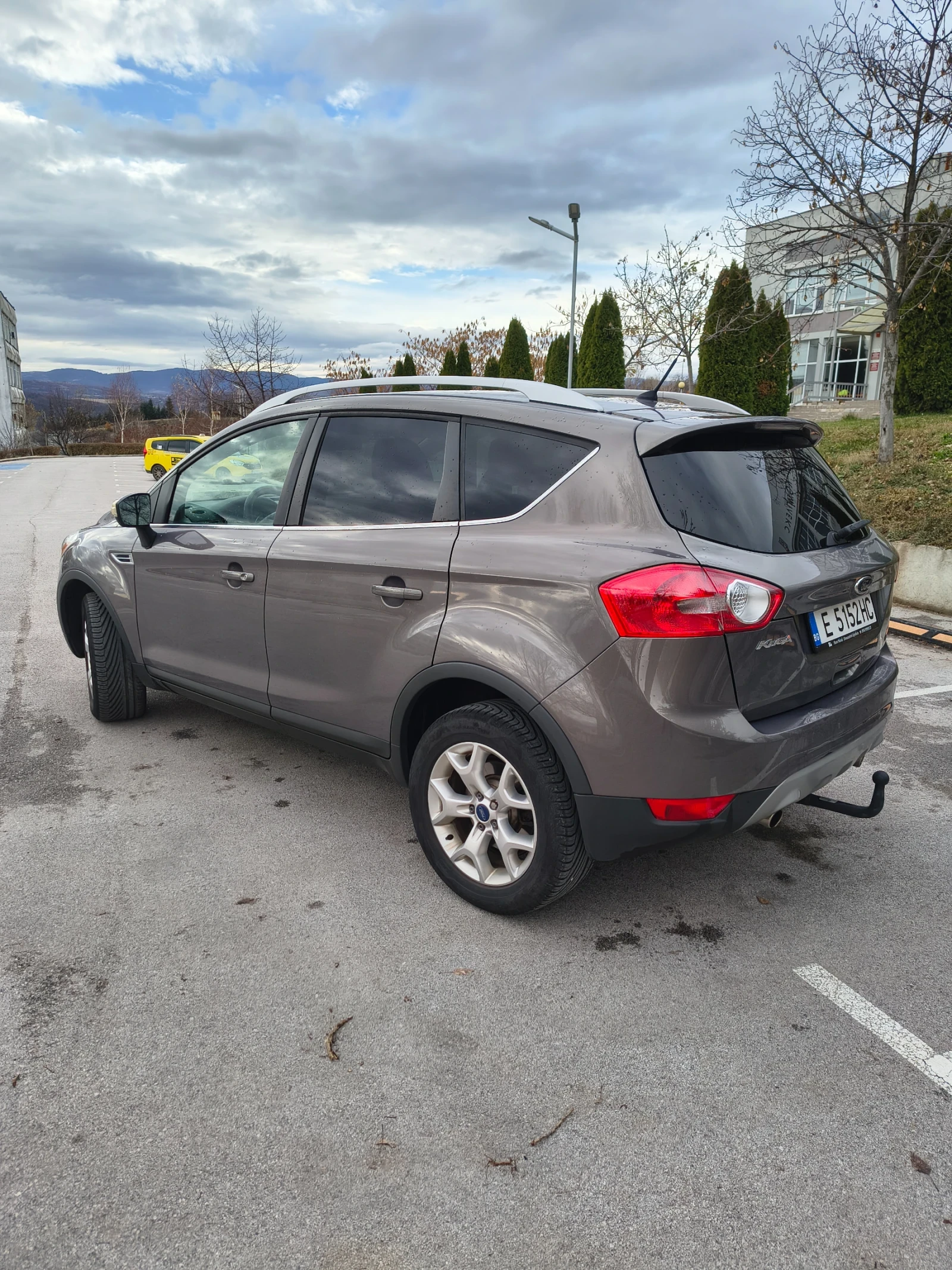 Ford Kuga 4x4 бензин нов внос 2011 регистрация Euro5 - изображение 3