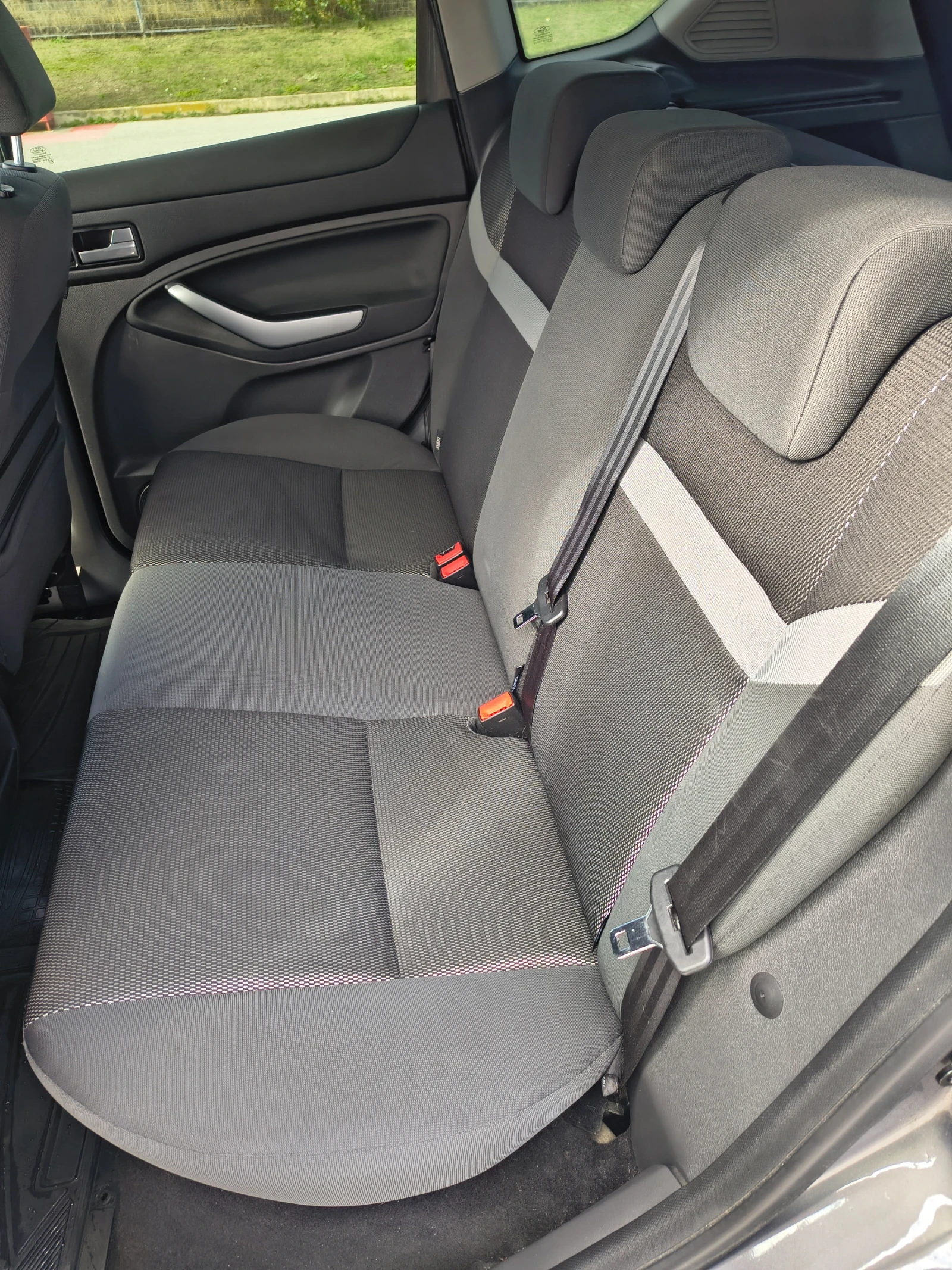 Ford Kuga 4x4 бензин нов внос 2011 регистрация Euro5 - изображение 10