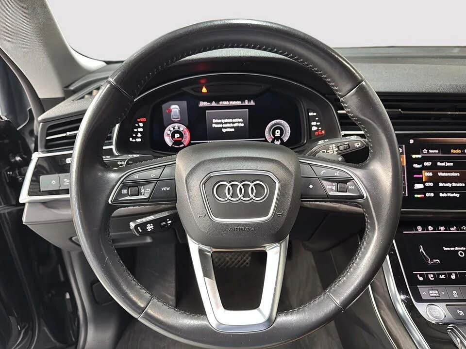 Audi Q8 55 TFSI* PROGRESSIV* ОБДУХВАНЕ* ПАМЕТ*  - изображение 10