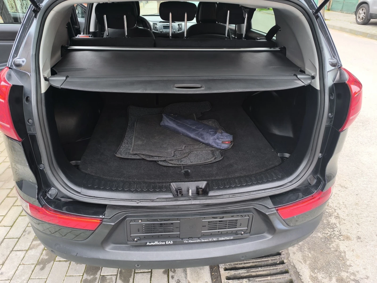 Kia Sportage, снимка 5 - Автомобили и джипове - 54163875