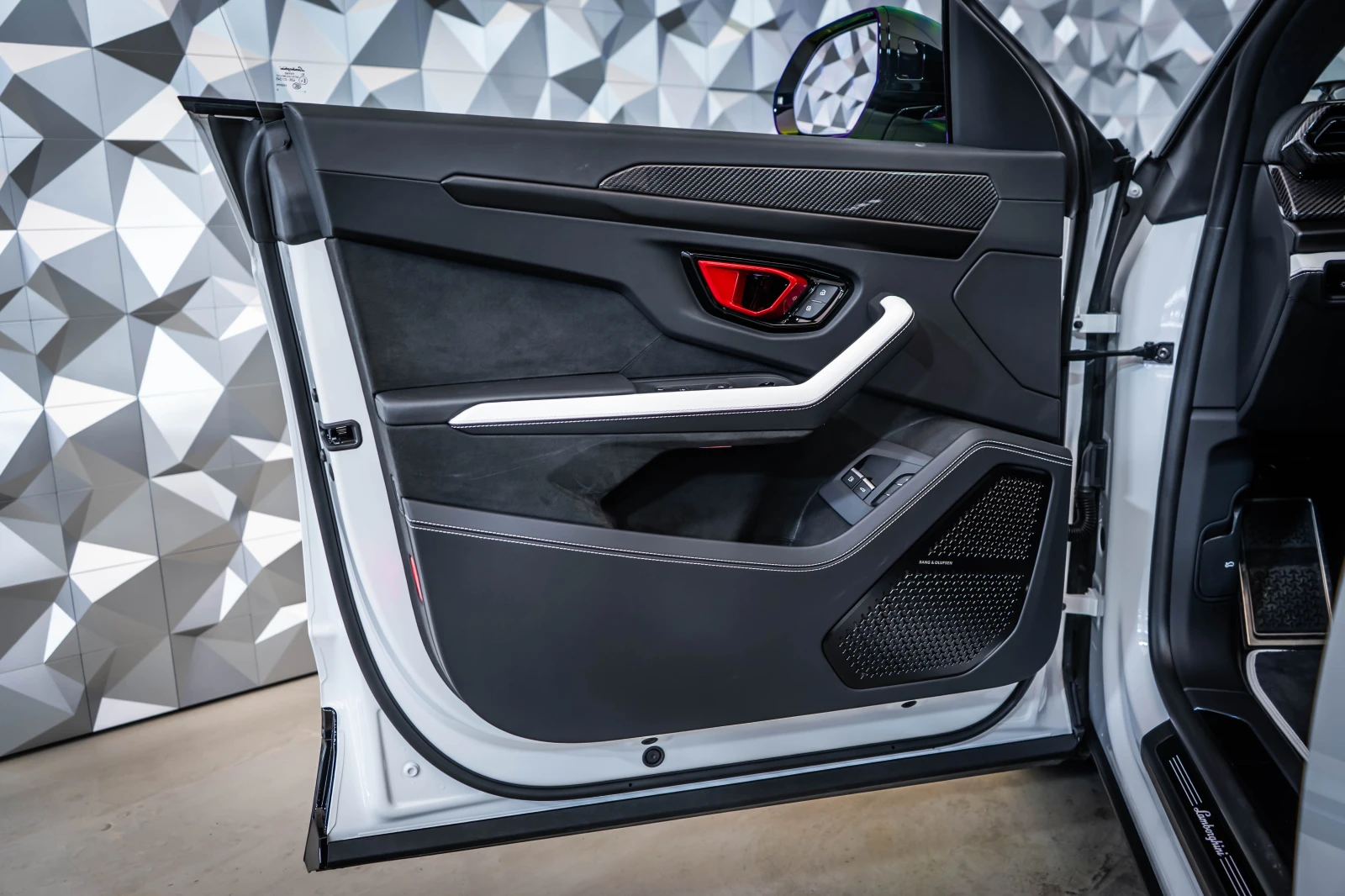 Lamborghini Urus SE* B&O* Pano* Ceramic | Mobile.bg � ����������� 7