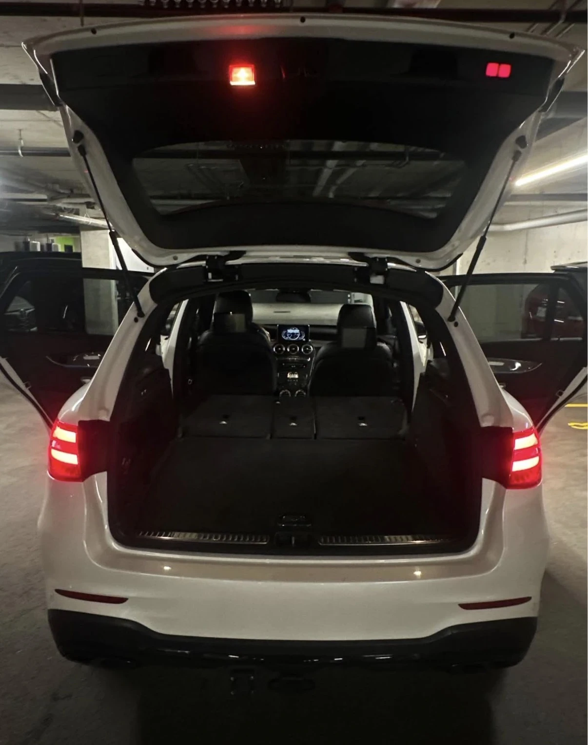 Mercedes-Benz GLC 43 AMG DESIGNO * BURMSTER * ПАНОРАМА * 360 КАМ * CARFAX *, снимка 5 - Автомобили и джипове - 54958508