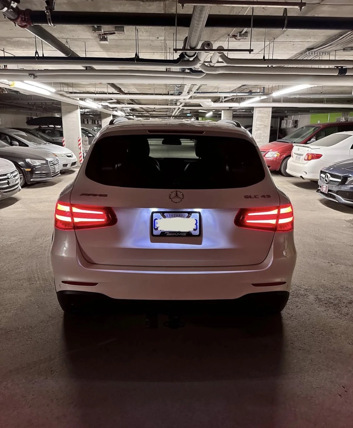 Mercedes-Benz GLC 43 AMG DESIGNO * BURMSTER * ПАНОРАМА * 360 КАМ * CARFAX *, снимка 3 - Автомобили и джипове - 54958508