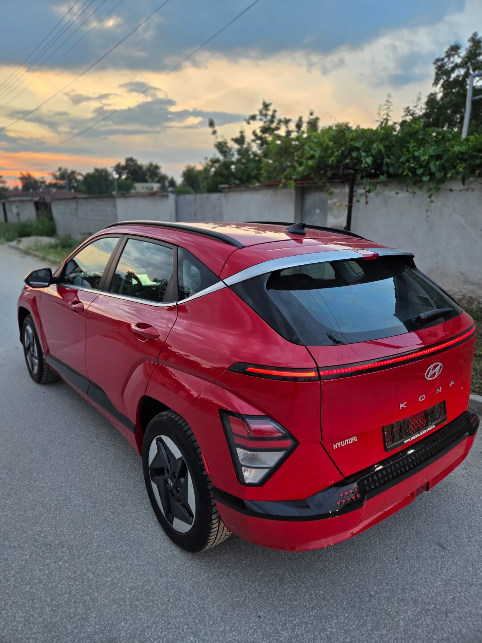 Hyundai Kona E-Kona /Гаранционна/29000КМ/Като нова, снимка 4 - Автомобили и джипове - 55317101
