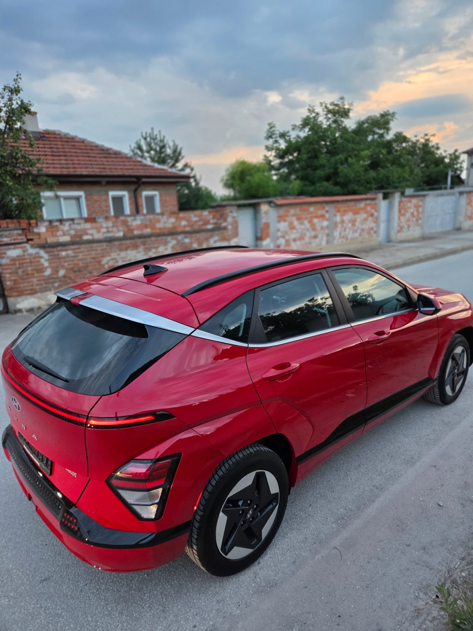 Hyundai Kona E-Kona /Гаранционна/29000КМ/Като нова, снимка 5 - Автомобили и джипове - 55317101