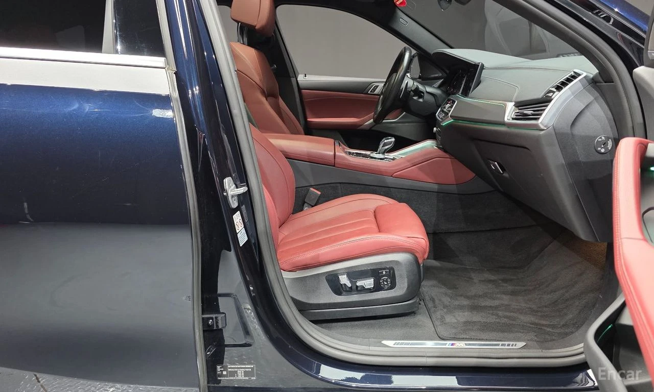 BMW X6 30d* M SPORT* HARMAN* ВЪЗДУХ* ОБДУХ* 360* КРАЙНА Ц, снимка 9 - Автомобили и джипове - 56262462