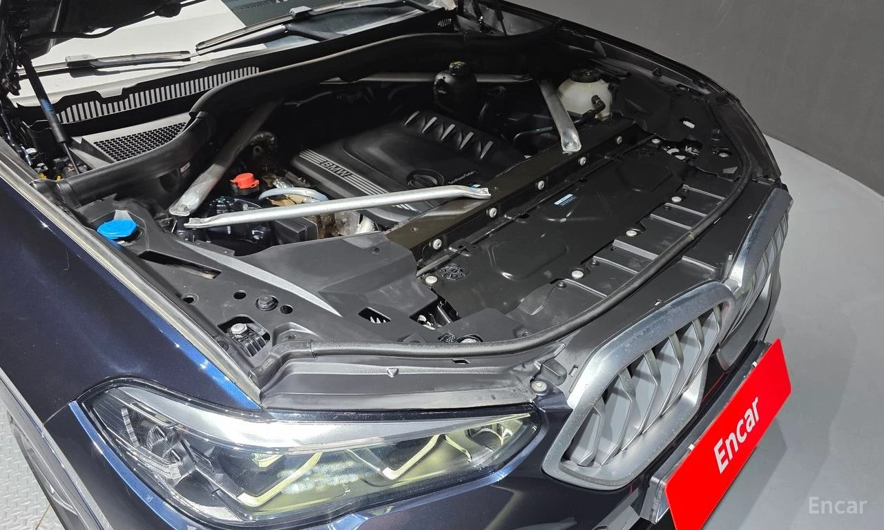 BMW X6 30d* M SPORT* HARMAN* ВЪЗДУХ* ОБДУХ* 360* КРАЙНА Ц, снимка 6 - Автомобили и джипове - 56262462