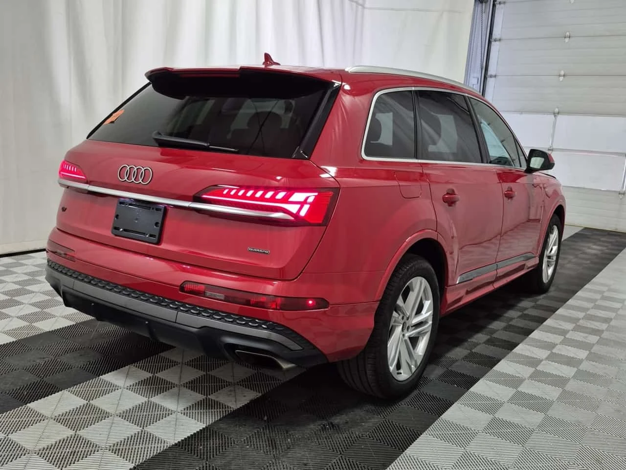 Audi Q7 * 3.0 TFSI 55 PROGRESSIV QUATTRO * CARFAX * , снимка 3 - Автомобили и джипове - 56301050
