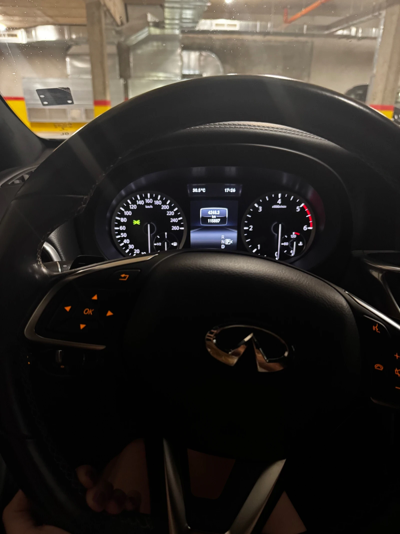 Infiniti Q30 S, снимка 4 - Автомобили и джипове - 56429231