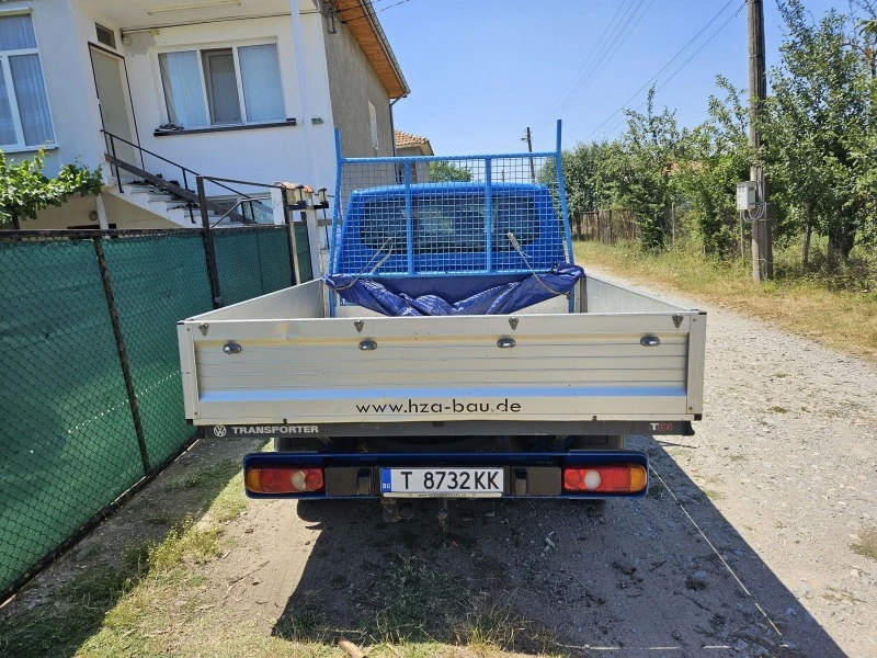 VW T5 2.5, снимка 4 - Бусове и автобуси - 46523889