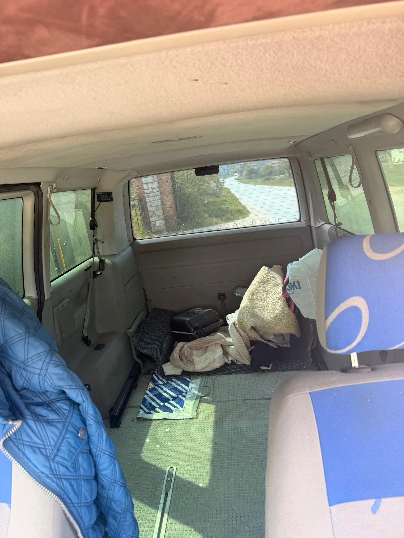 VW Multivan T4, снимка 7 - Бусове и автобуси - 54183384