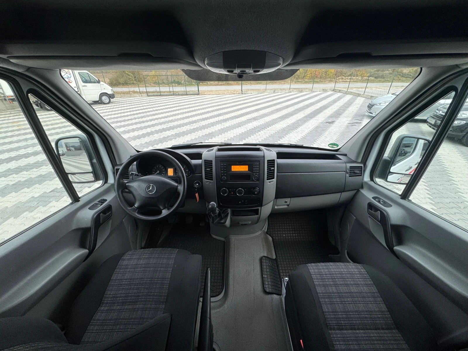Mercedes-Benz Sprinter 316 CDI, снимка 9 - Бусове и автобуси - 56659915