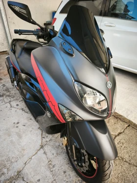  Yamaha T-max