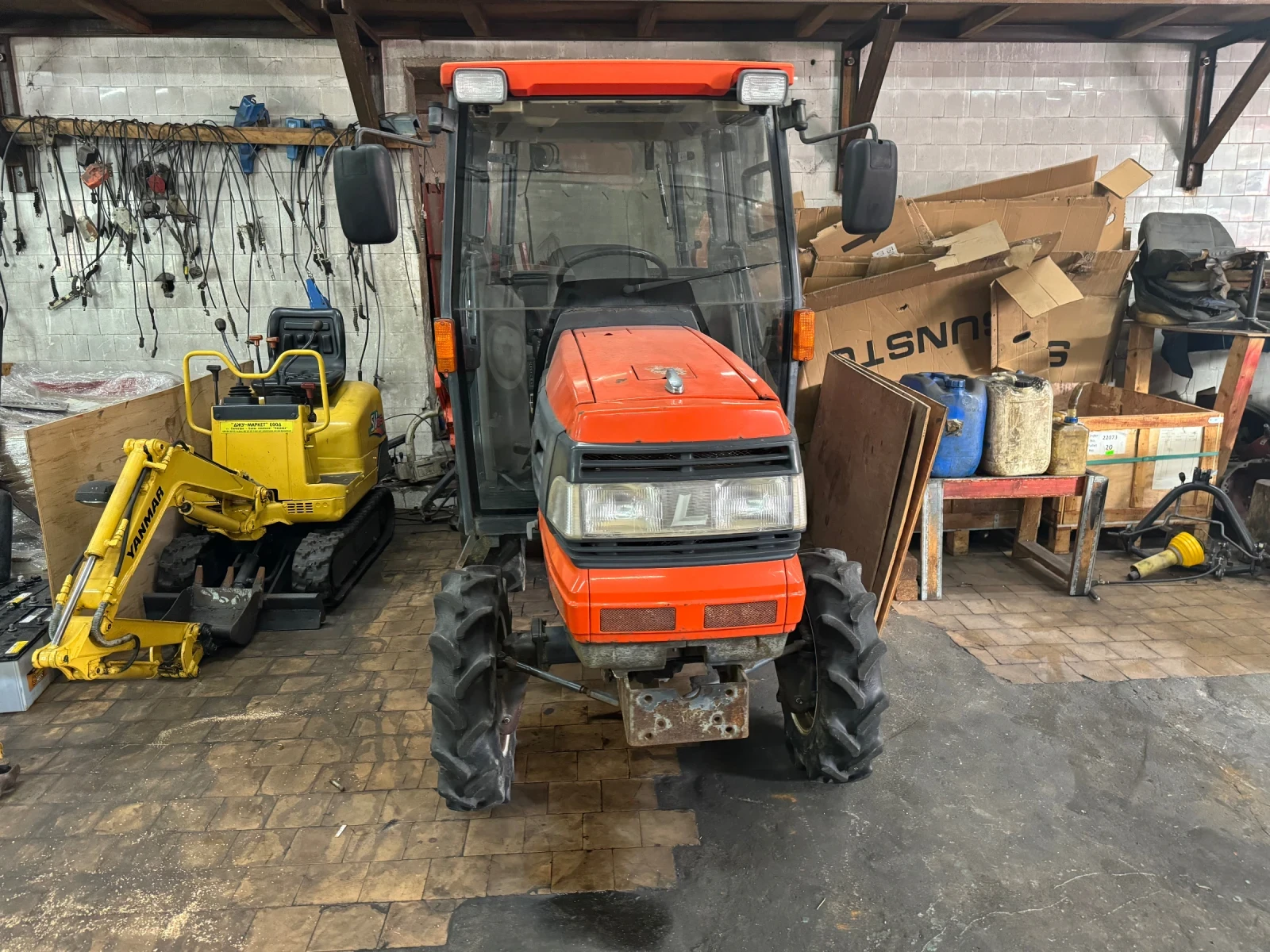 Трактор Kubota GL241 - изображение 3