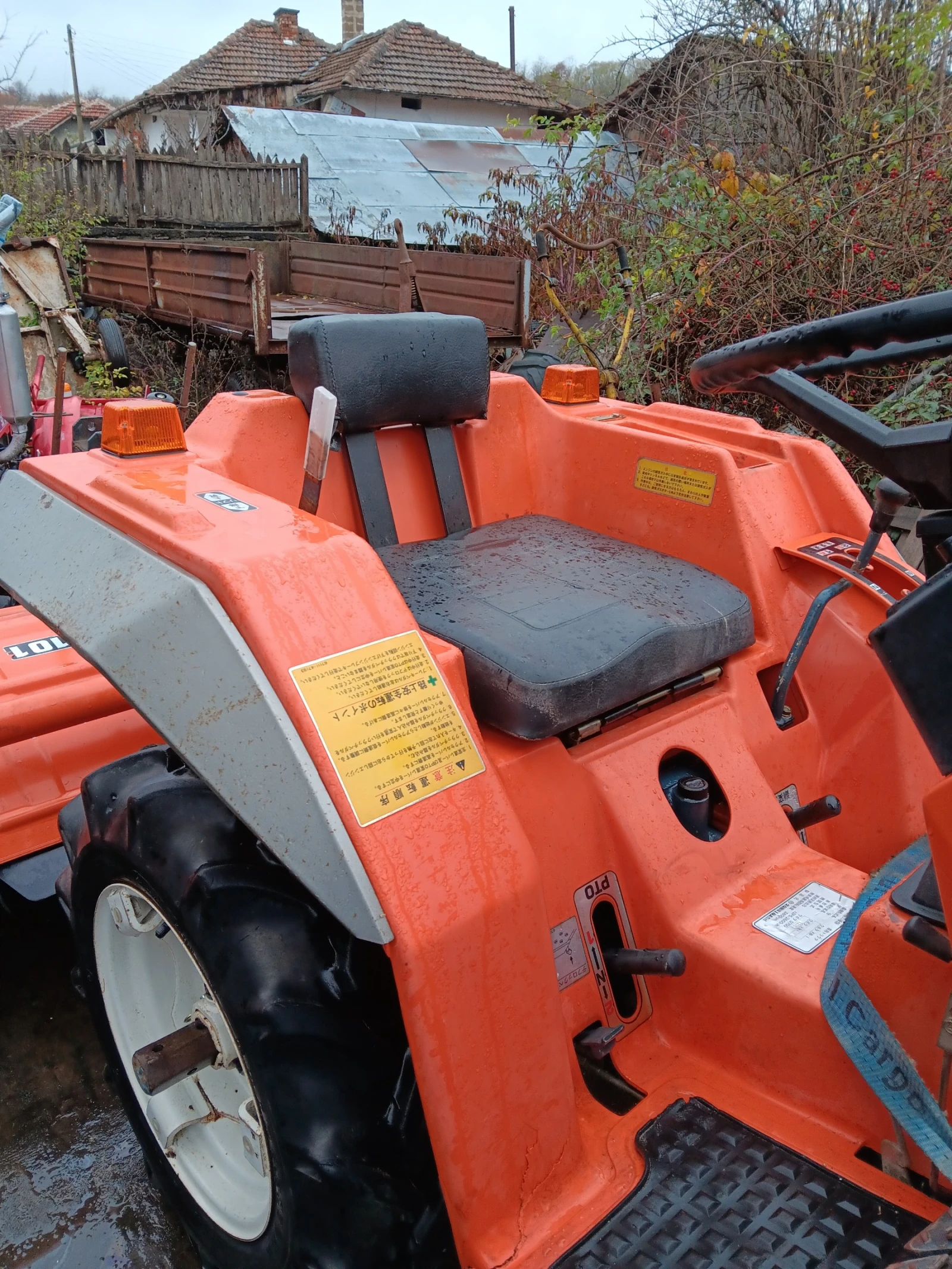 Трактор Kubota XB1 4X4 - изображение 8