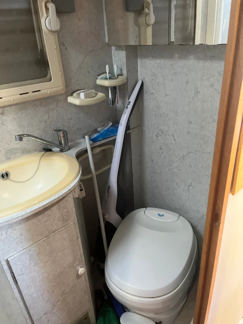 Кемпер Mercedes-Benz Notin, снимка 13 - Каравани и кемпери - 52935644