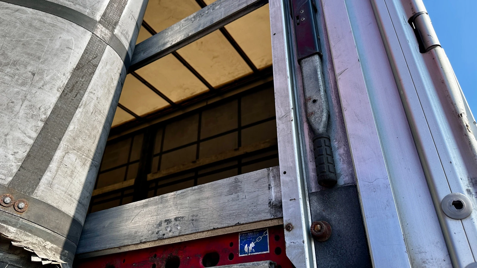 Полуремарке Schwarzmuller повдигащ таван, две богета, ALCOA, палетоносач, снимка 6 - Ремаркета - 53734616