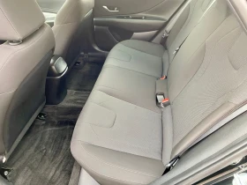Обява за продажба на Hyundai Elantra 2.0, Бензин, Клима, Автомат- 8 ск. ~33 000 лв. - изображение 7