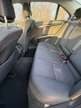 Mercedes-Benz C 200, снимка 11